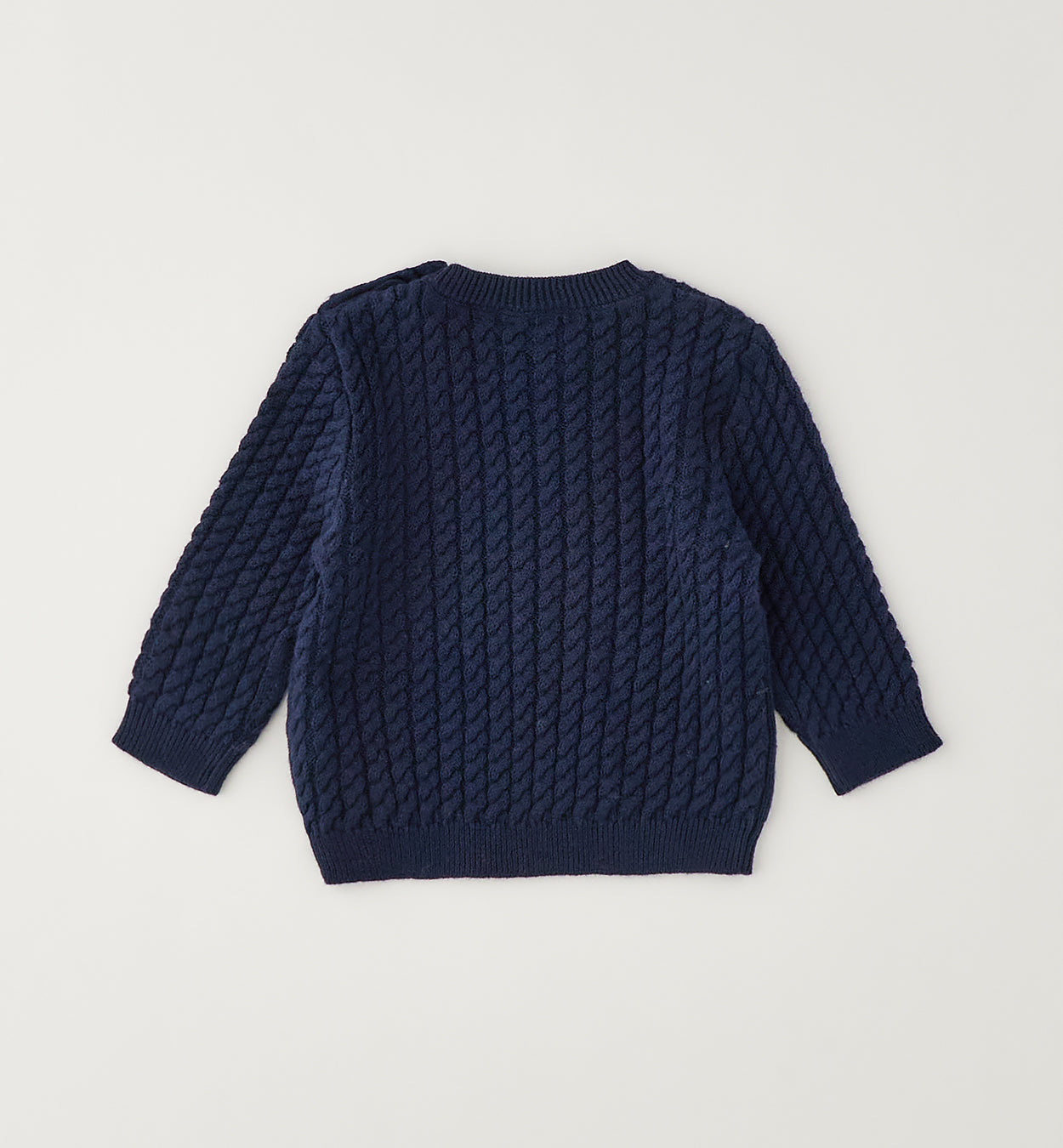 MAGLIA CHIUSA