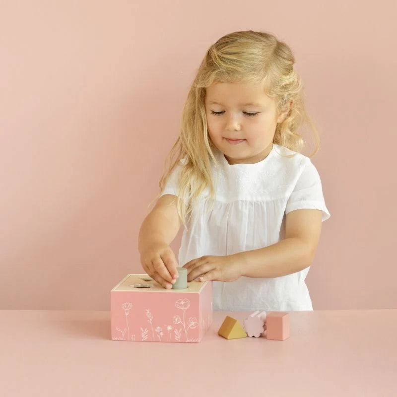 Gioco a Incastro rosa