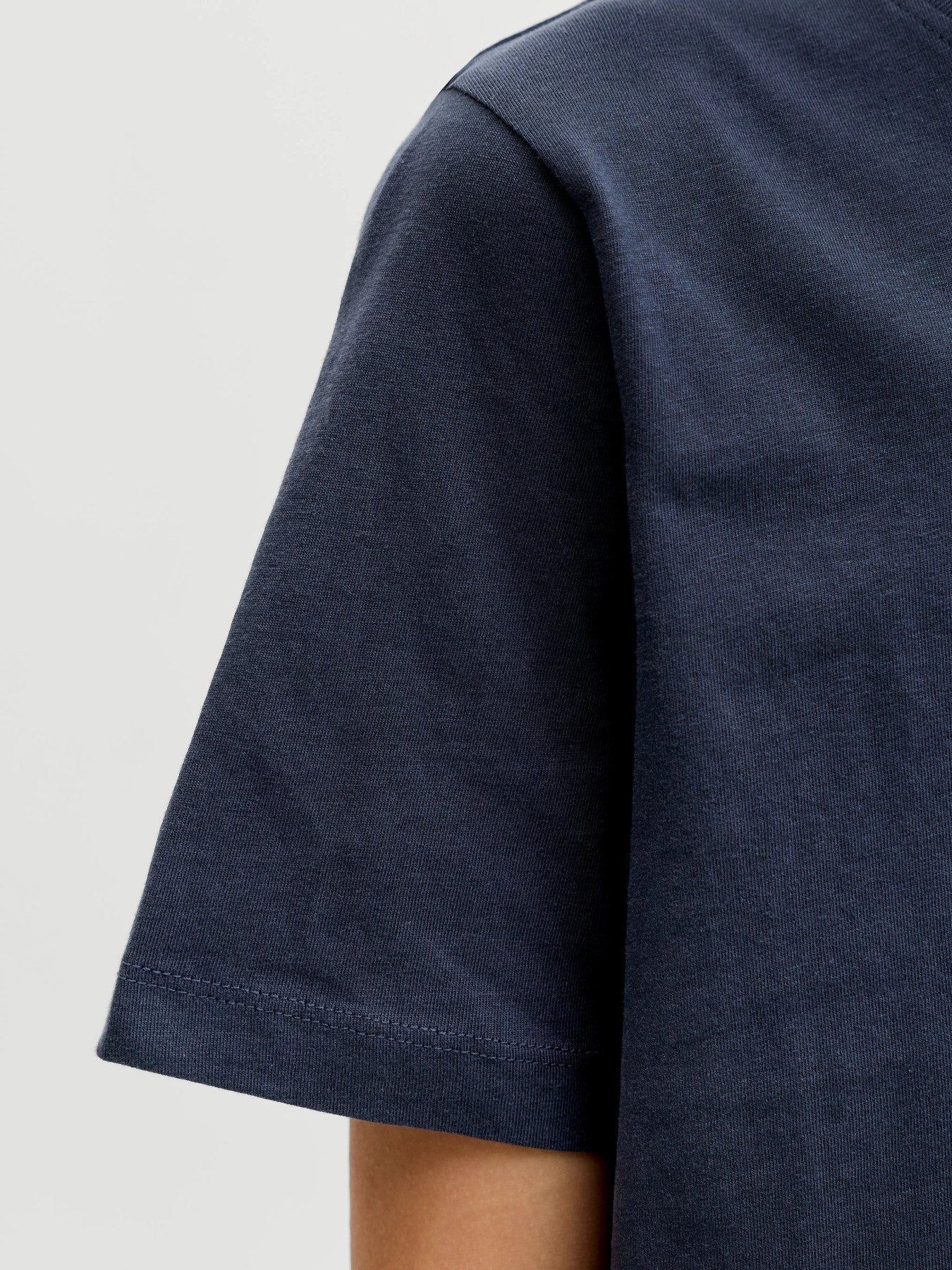 T-SHIRT CON LOGO BLU
